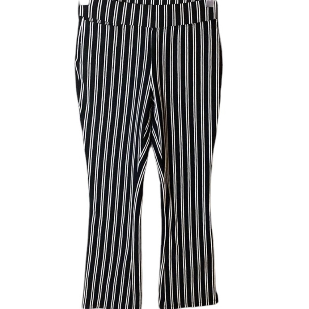 Ultra Flirt Stretchy Cottony Pull On Striped Dress Pants with Pockets